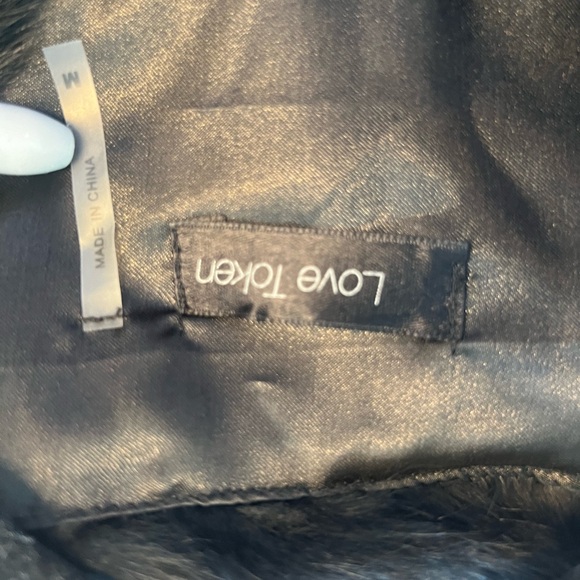 Love Token Rabbit Fur Vest - Picture 5 of 7